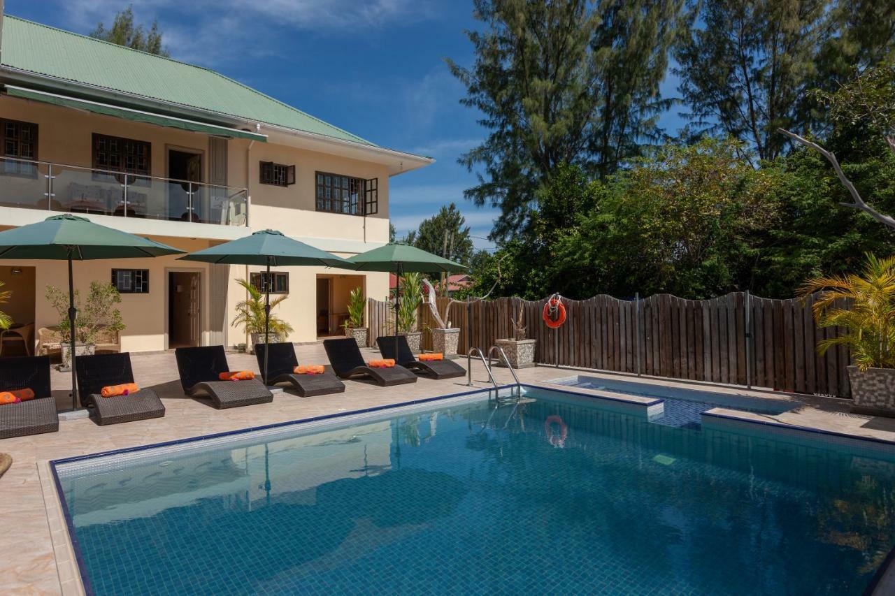 Chez Bea Luxury Villa Baie Sainte Anne Bagian luar foto